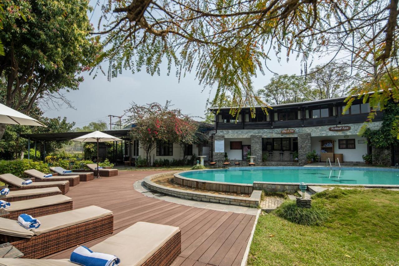 Fish Tail Lodge Pokhara Bagian luar foto