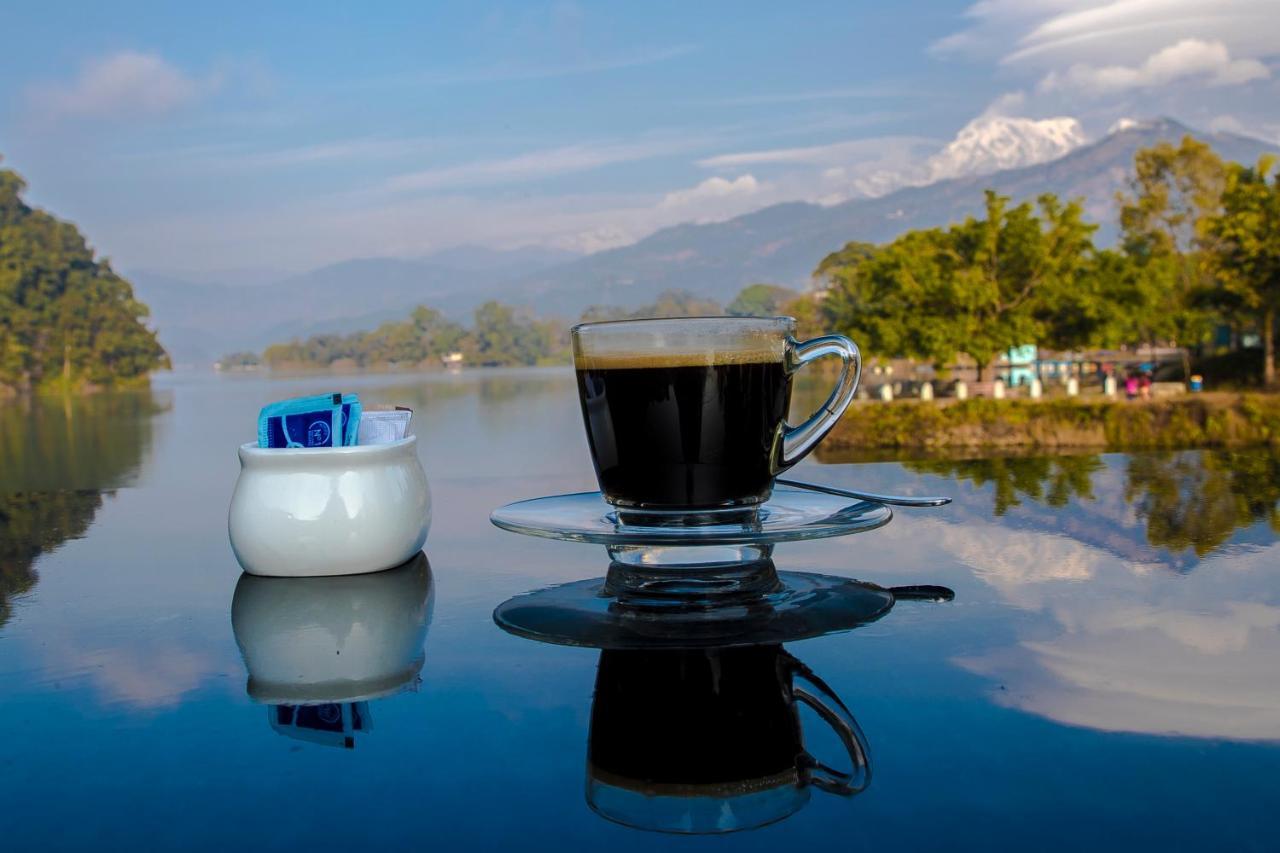 Fish Tail Lodge Pokhara Bagian luar foto
