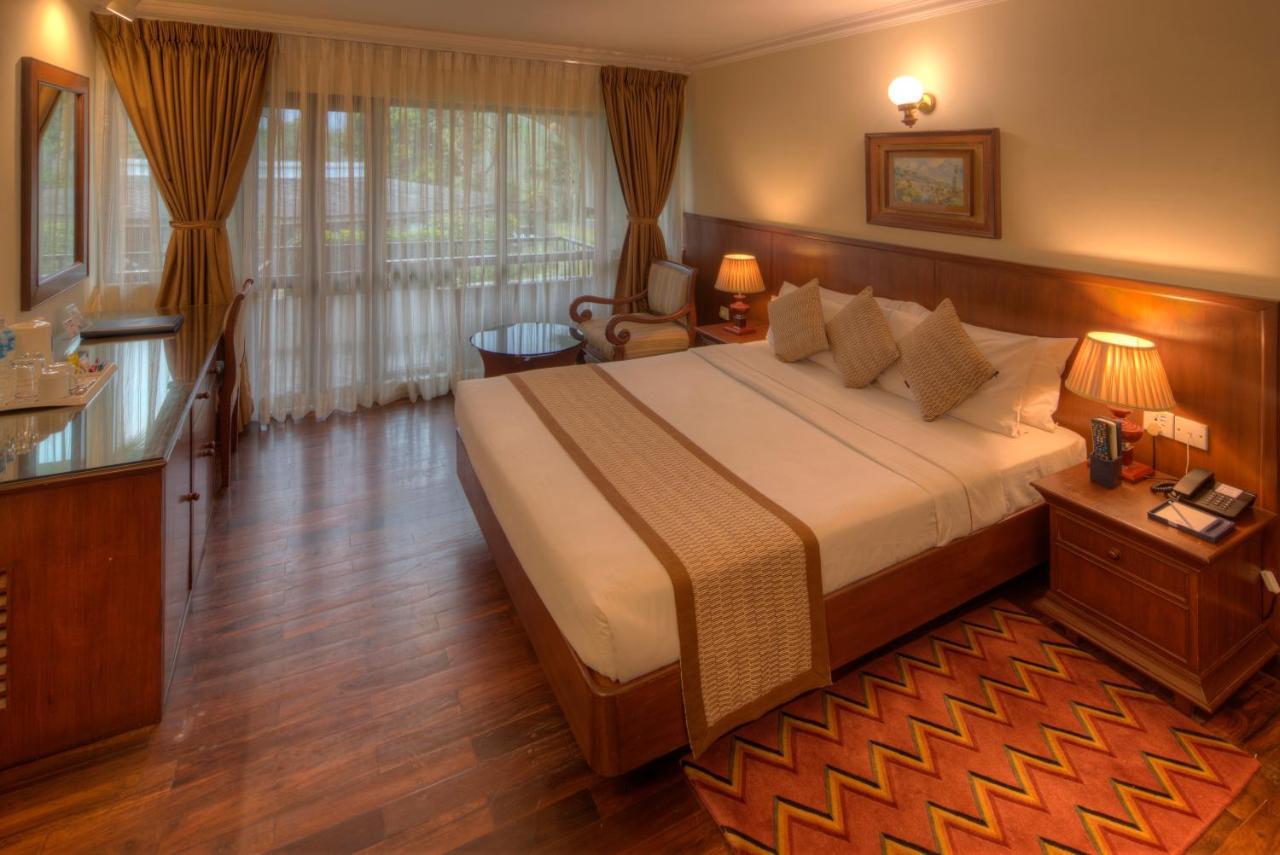 Fish Tail Lodge Pokhara Bagian luar foto