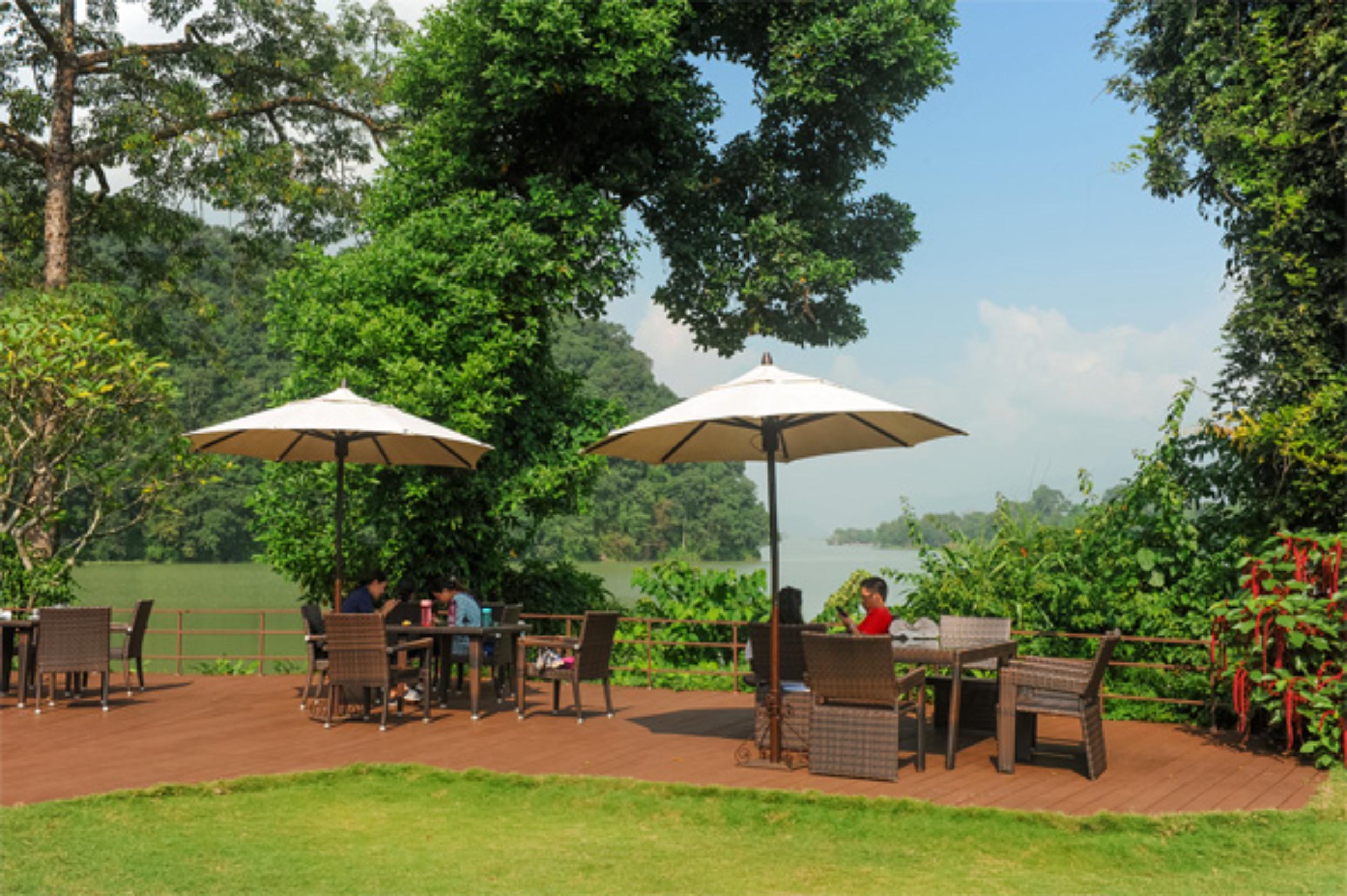 Fish Tail Lodge Pokhara Bagian luar foto