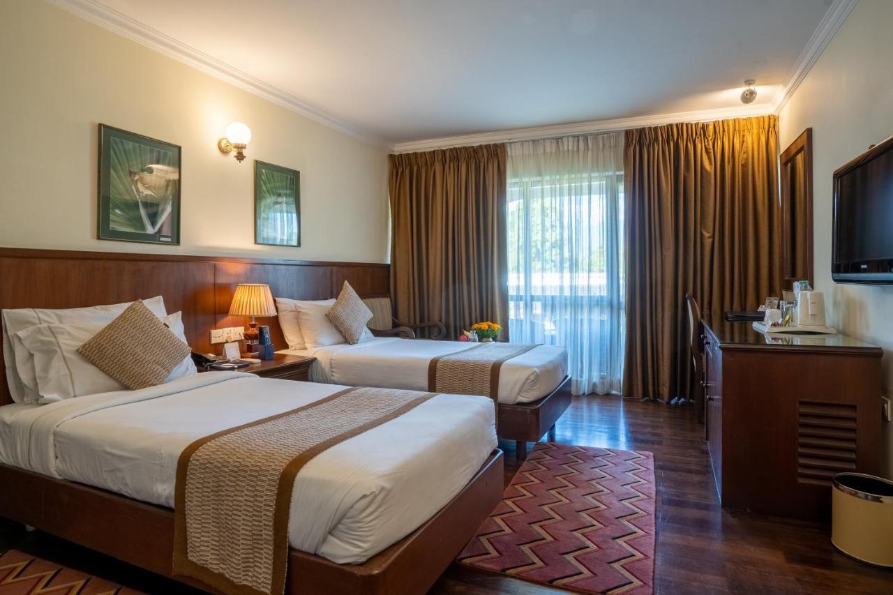 Fish Tail Lodge Pokhara Bagian luar foto