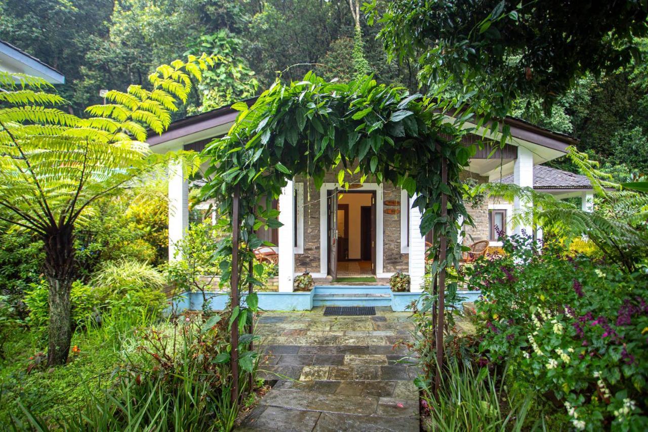 Fish Tail Lodge Pokhara Bagian luar foto