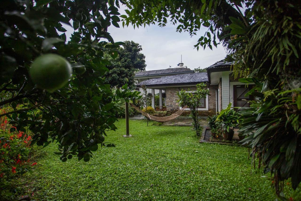 Fish Tail Lodge Pokhara Bagian luar foto