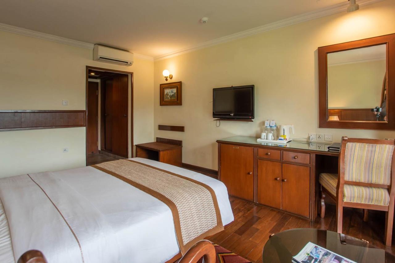 Fish Tail Lodge Pokhara Bagian luar foto