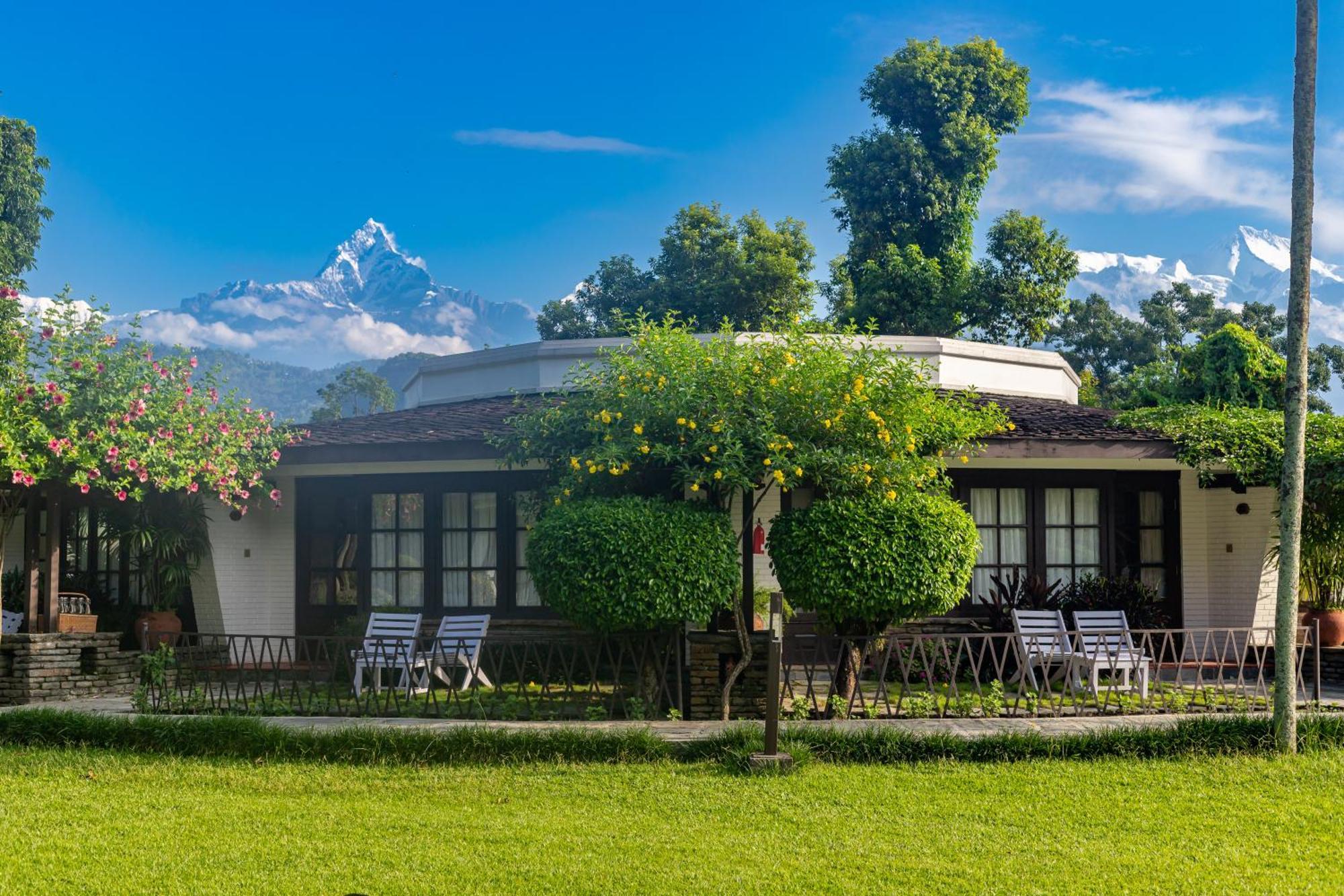 Fish Tail Lodge Pokhara Bagian luar foto