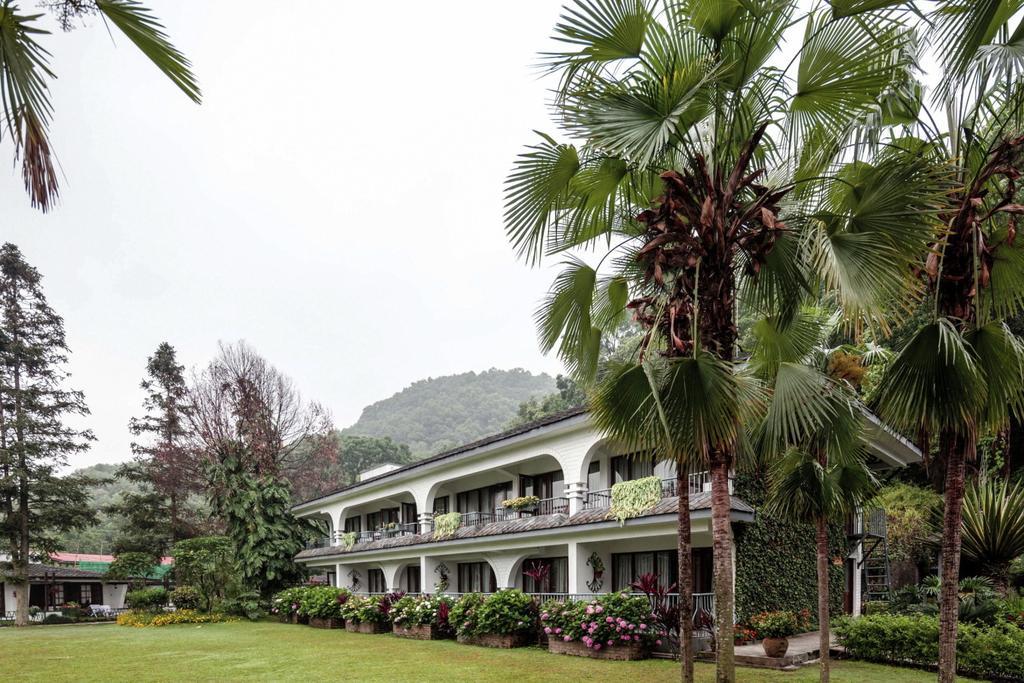 Fish Tail Lodge Pokhara Bagian luar foto