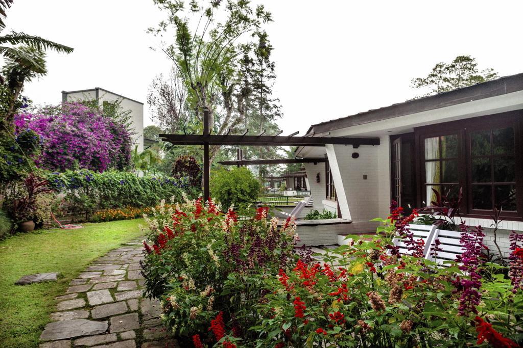 Fish Tail Lodge Pokhara Bagian luar foto